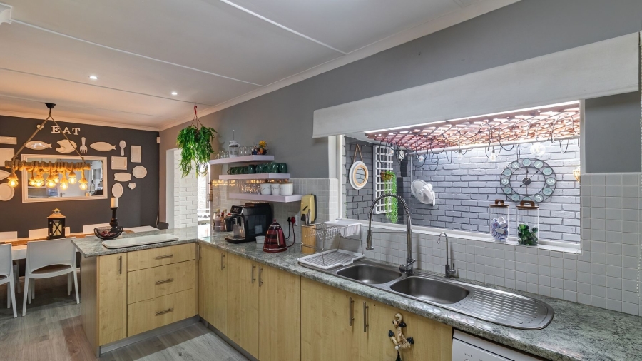 2 Bedroom Property for Sale in Gonubie North Eastern Cape